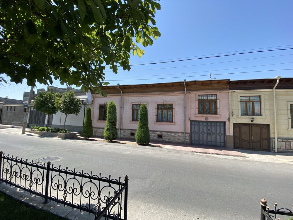 Продаеться дом в Якка Сарайском районе Мукумий махаля.