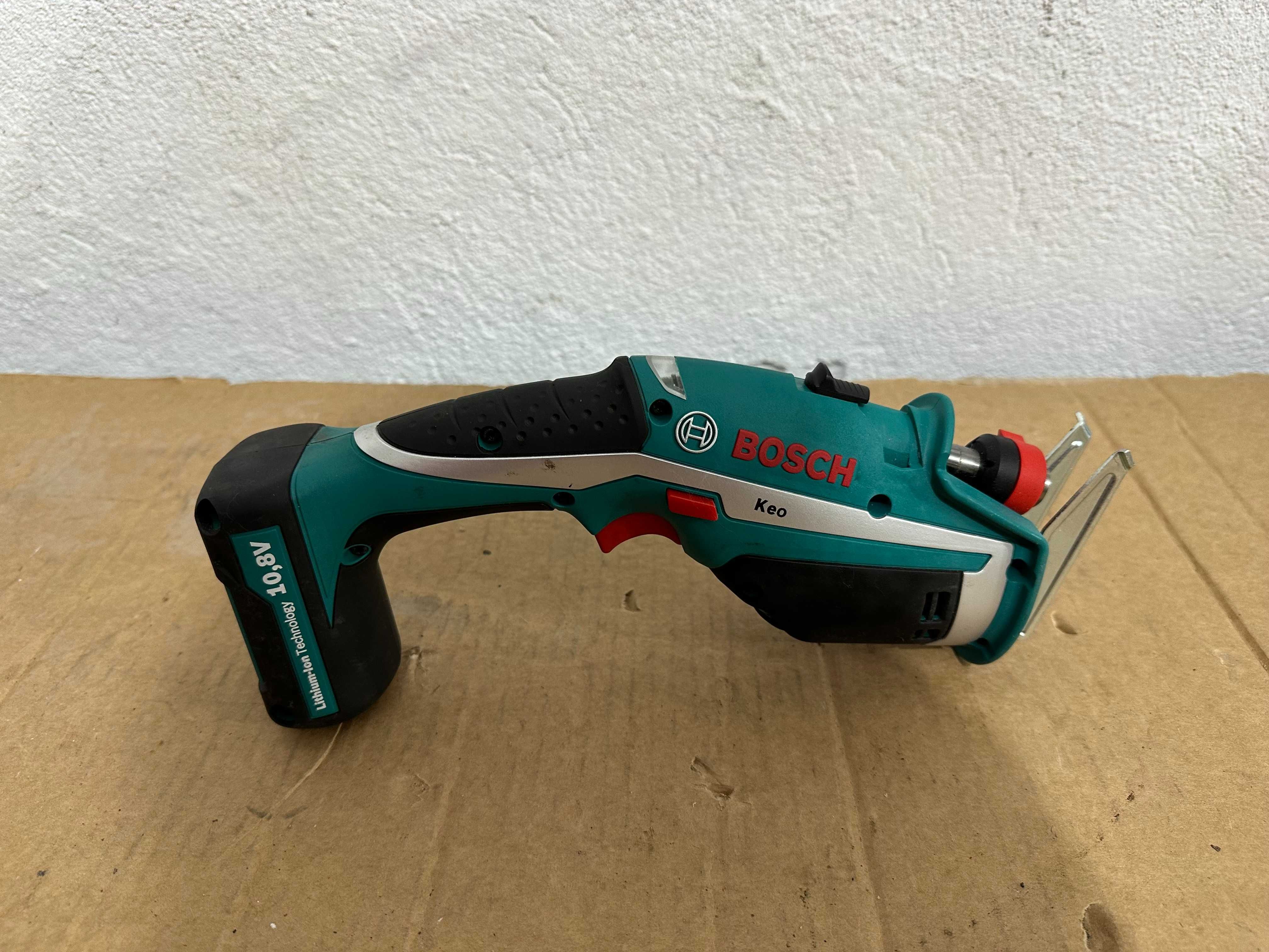 Саблен трион - Bosch 10.8 V li ion