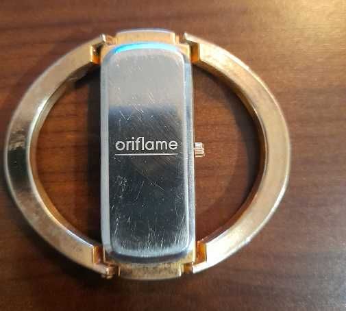 Ceas cu cuarț analogic Oriflame