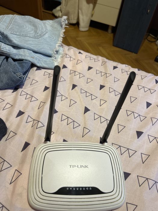 Router TP-LINK alb