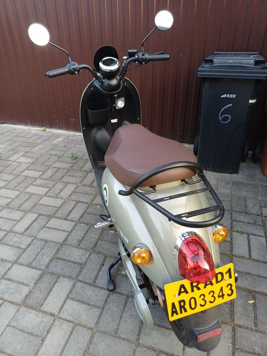 Vând scuter nou(135 km)Volta Vs2, 2000 w, fără permis . Autonomie 60 k