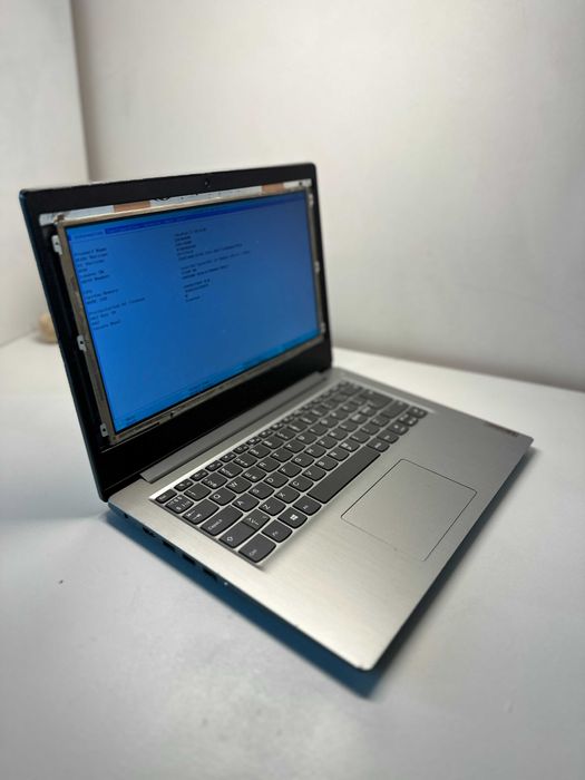 laptop LEnovo Ideapad 3 13iiL05, I3 gen 10, ram 4 gb, ssd 120 gb