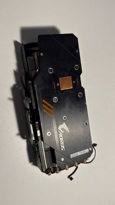 Gigabyte NVIDIA GeForce GTX 1080Ti (само охлаждане)