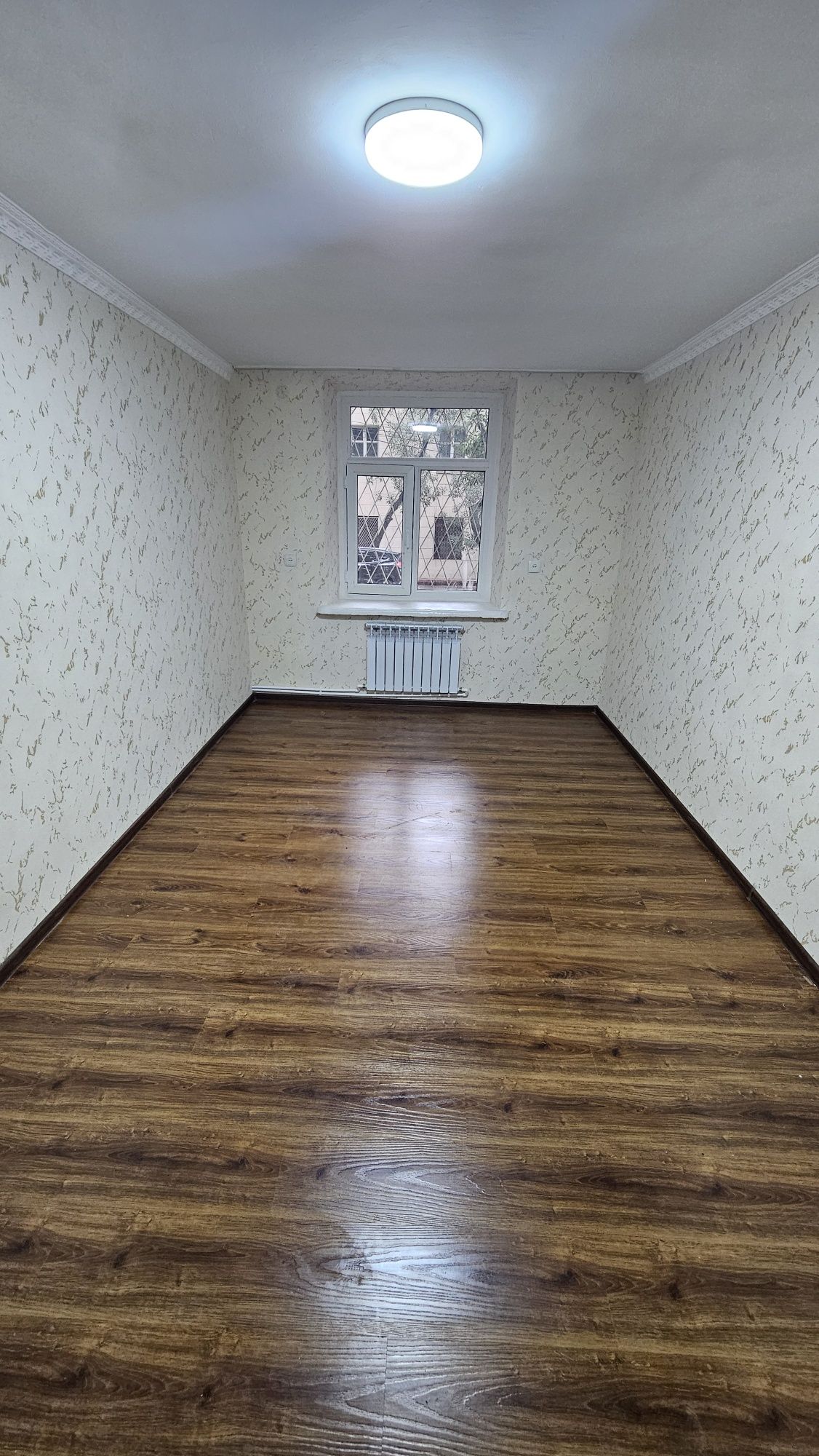 Продаю в Чирчике свою 1 комн.квартиру
