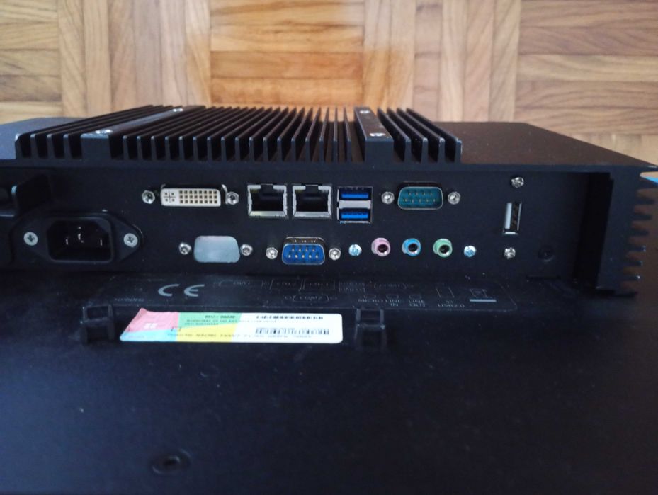 Touchscreen Компютър All in One IPO Technologie FUTURA 21 WCI