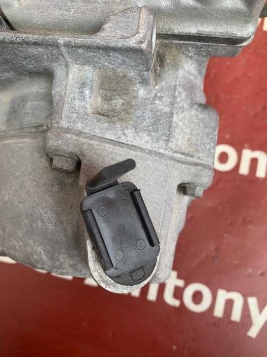 Compresor AC Denso ES14C Toyota Yaris 1.5 hybrid cod 042200-1350