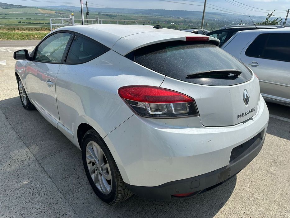 Dezmembrez / Dezmembrari / Piese / Accesorii Renault megane 3 facelift 2014 1.5 dci 110 cp coupe alba