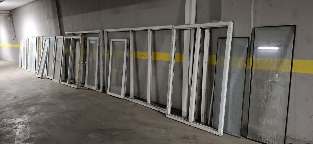 Продам пластиковые окна, стекло для окон