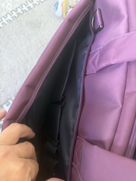 Сумка ноутбукке сатылады!Почти жаңа!