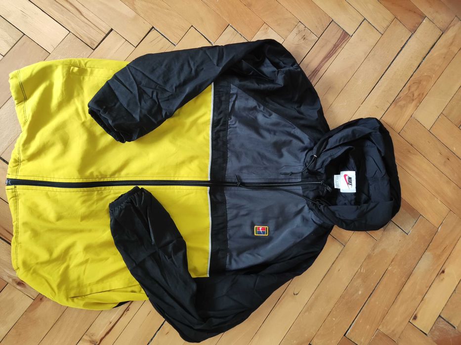 NIKE яке L размер