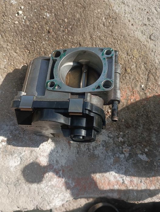 Дросел клапа за Астра G 1.6 2004 Г