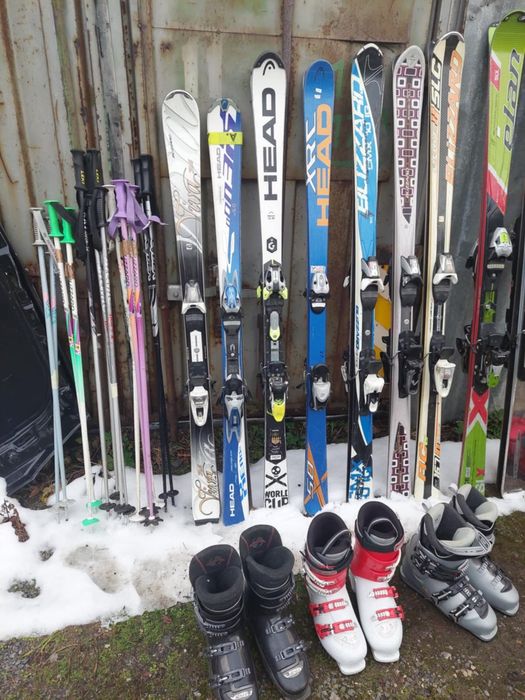 Продавам ски и ски обувки, щеки