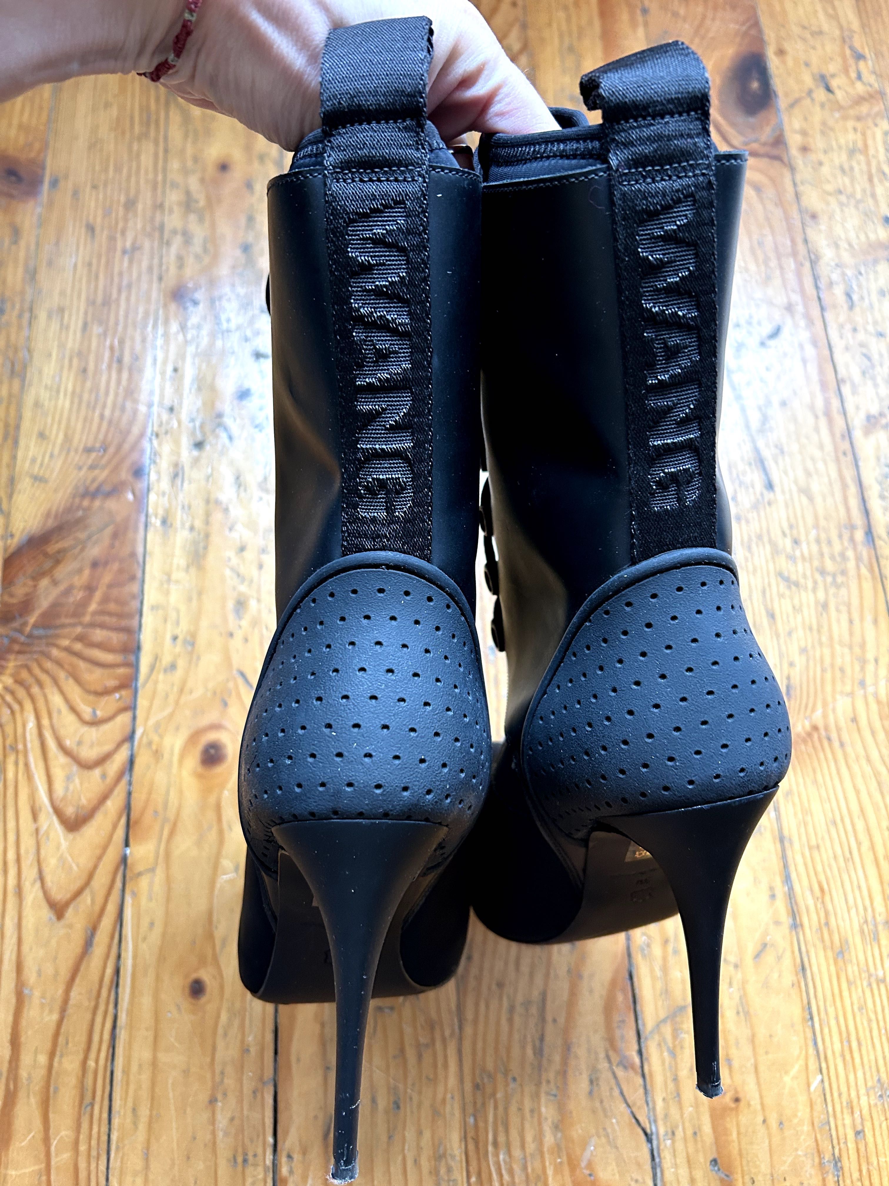 Лимитирани дамски черни Scuba боти Alexander Wang x H&M, номер 39