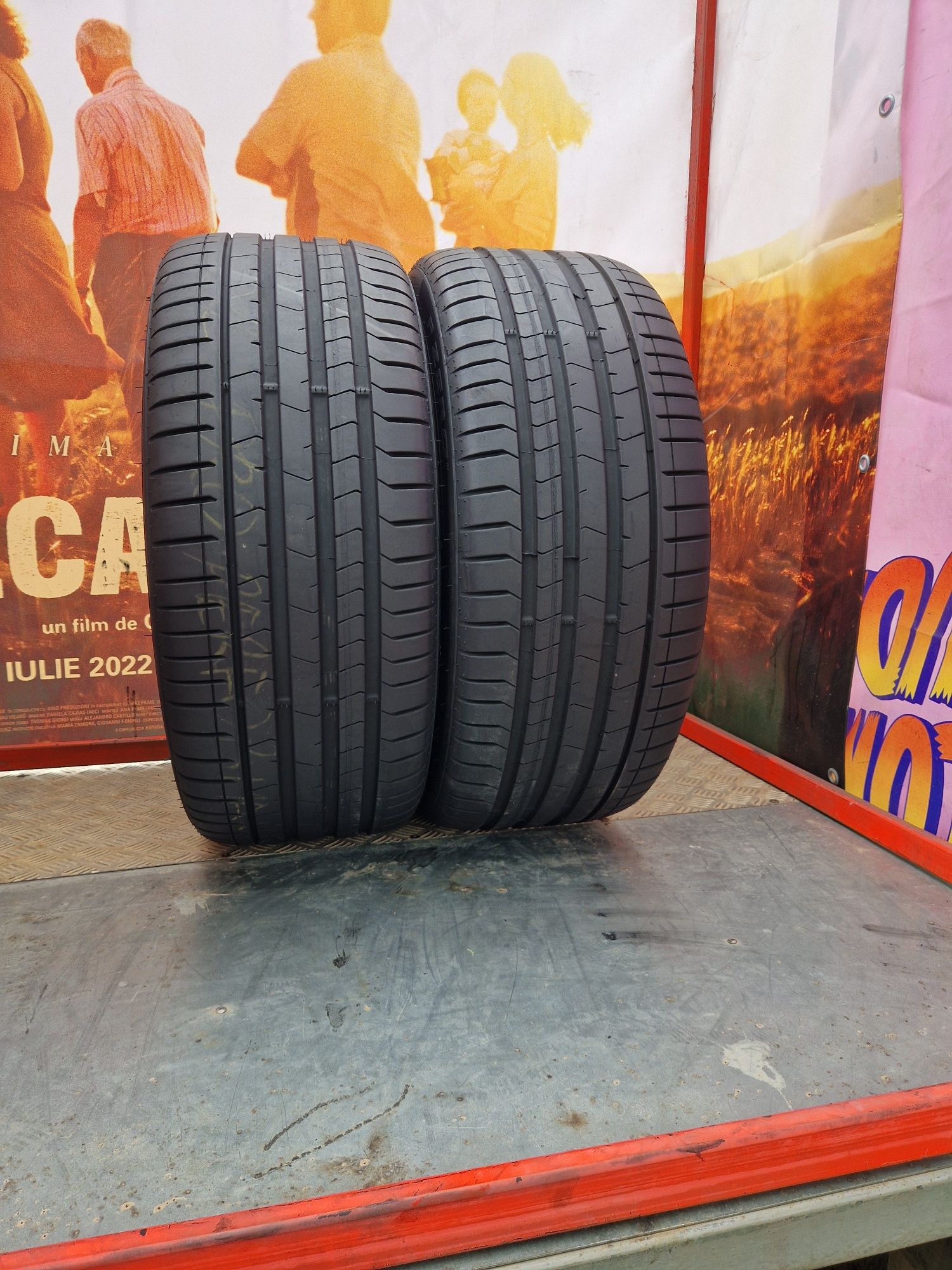 2 Anvelope Pirelli 275 35 R22 de vara . Dot 2022