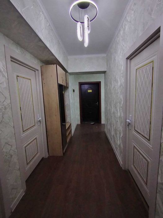 Срочно 4 хонали квартира тамирланган сотилади 7 микрн