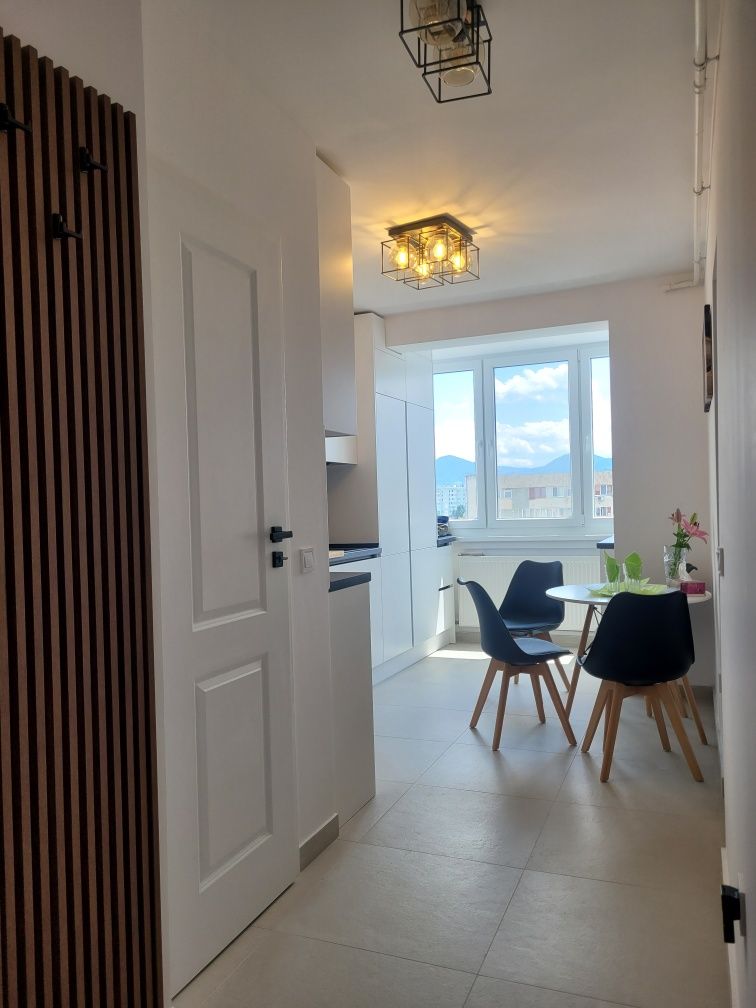 Apartament cu 2 Camere și Priveliște Panoramică în Cartierul Astra