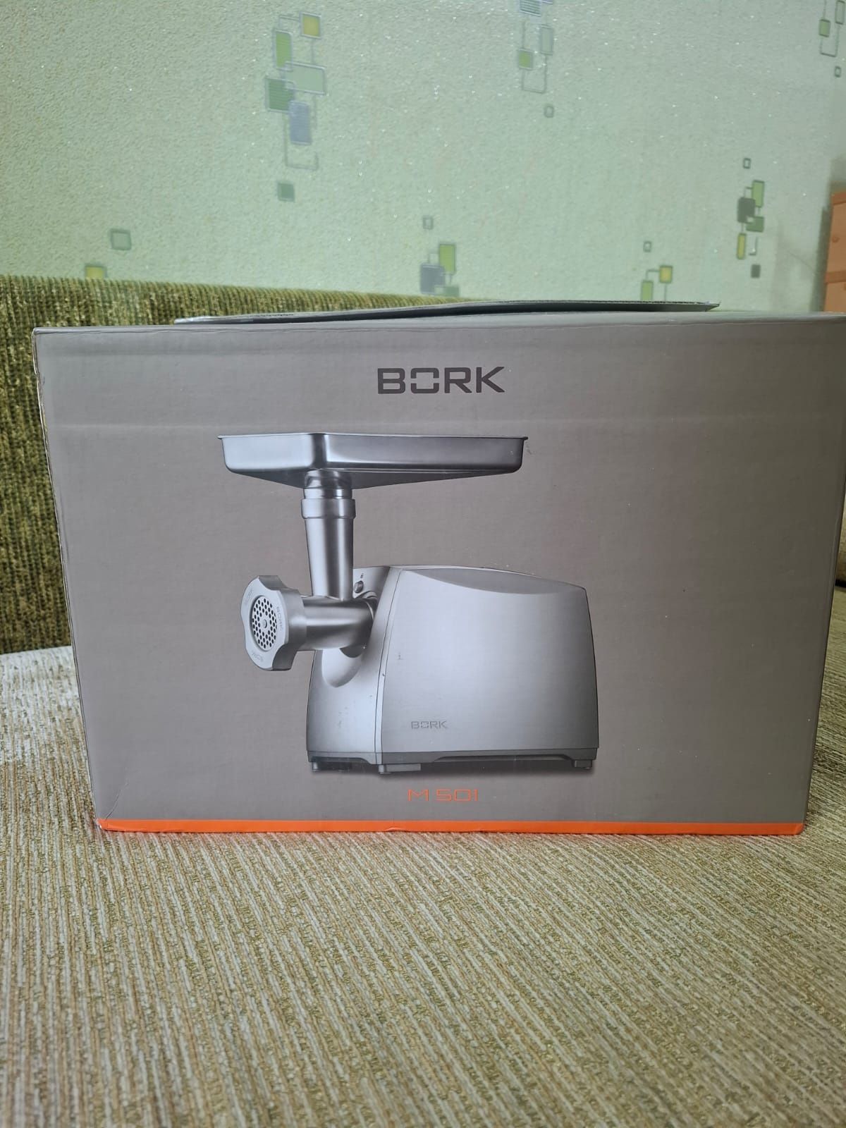 Мясорубка многофункциональная BORK M 501