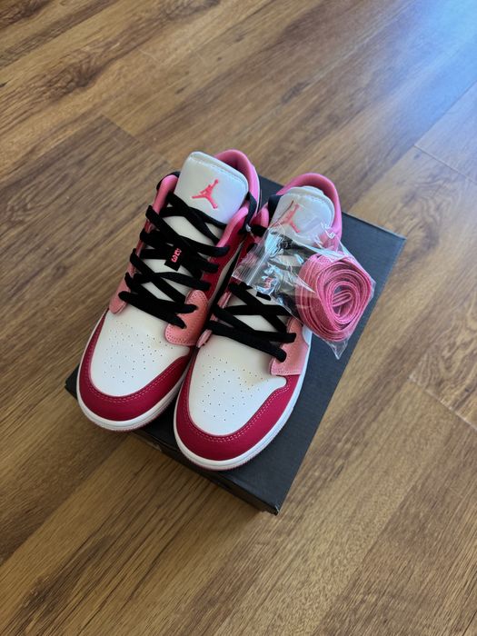 Nike Air Jordan 1 Low Pinksicle дамски обувки маратонки кецове