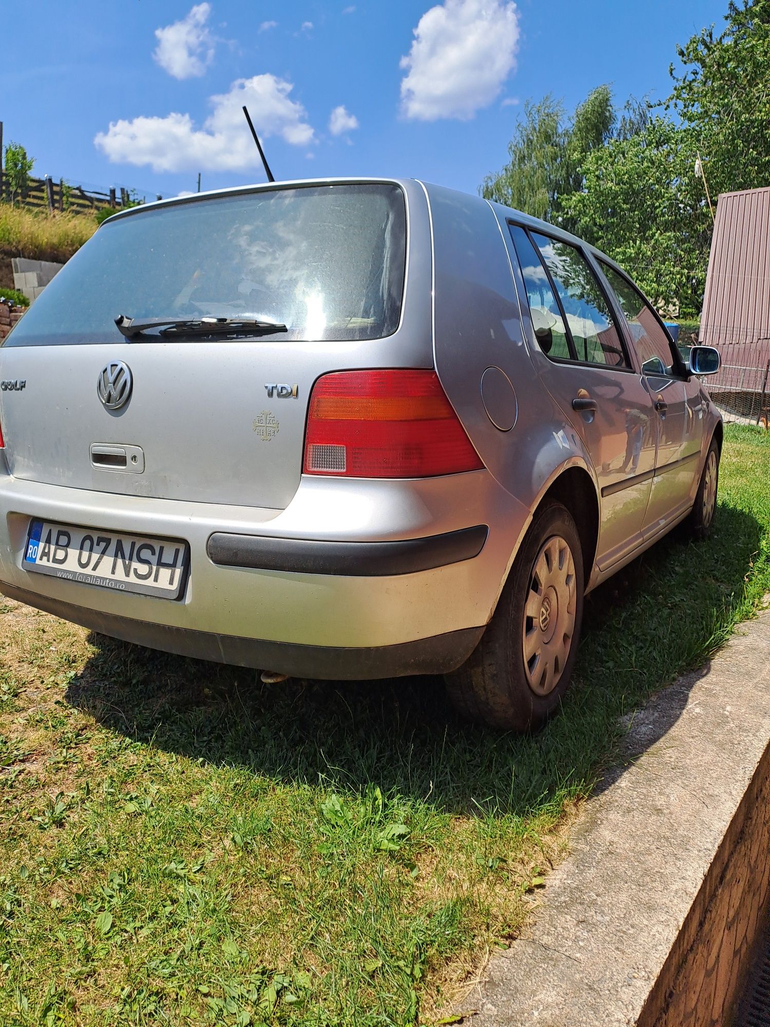 Vând golf 4 în stare foarte bună