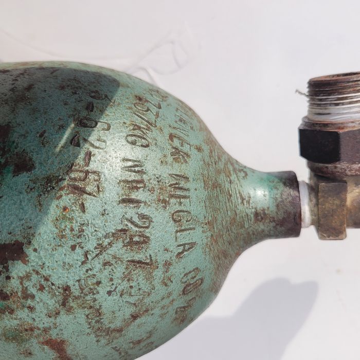 Стоманена бутилка газ.