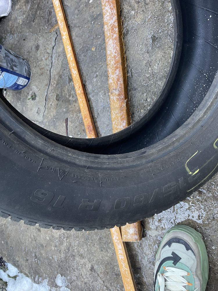 anvelope de iarna 215/60 R16