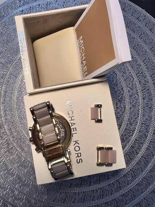 Ceas de dama si barbati