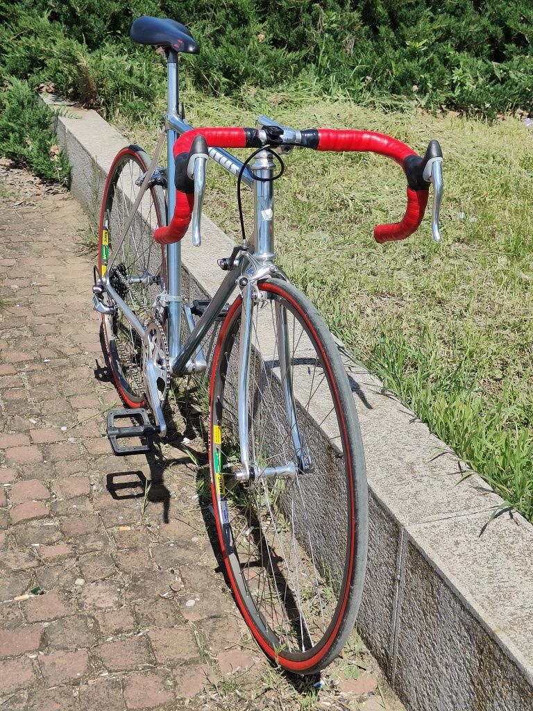 Шосеен Велосипед Vitus 979