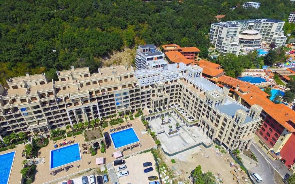 Двустаен апартамент в комплекс Аргищ Партез
