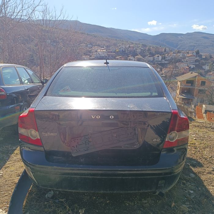Volvo S40 2.0 HDI 136к.с. 2006 на части