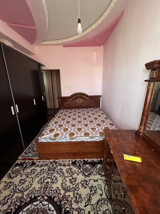 6-hammomda yul ustida
5-etaj lift bor 
3xona
Pol aftamat Kirmashina