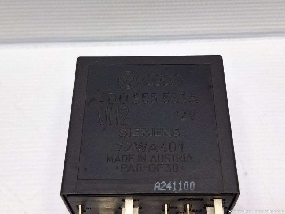 Releu 377 VOLKSWAGEN PASSAT Variant (3B6) [ 2000 - 2005 ] TDI (AVB) 74KW|101HP OEM 4B0955531A