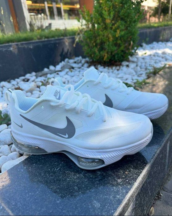 Продаются мужские кроссовки Nike Air Zoom Alphafly