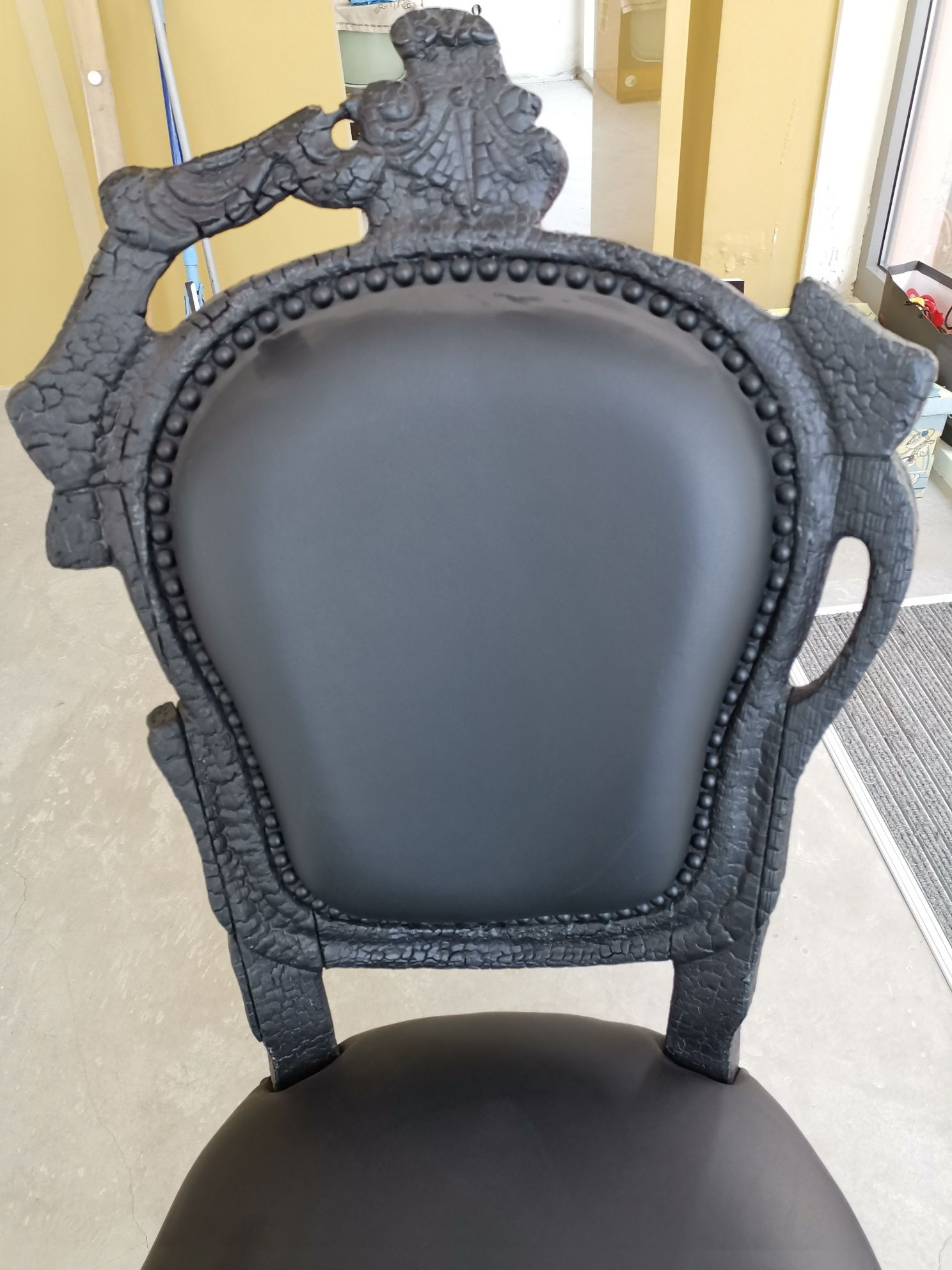 Дизайнерски стол Moooi