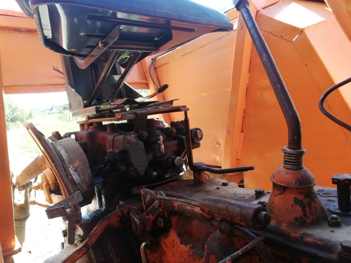 Tractor universal 445 dt