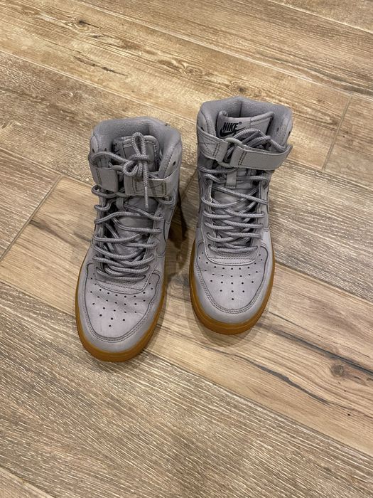 Pantofi Nike Air Force 1 Mid Nubuck Femei 35.5