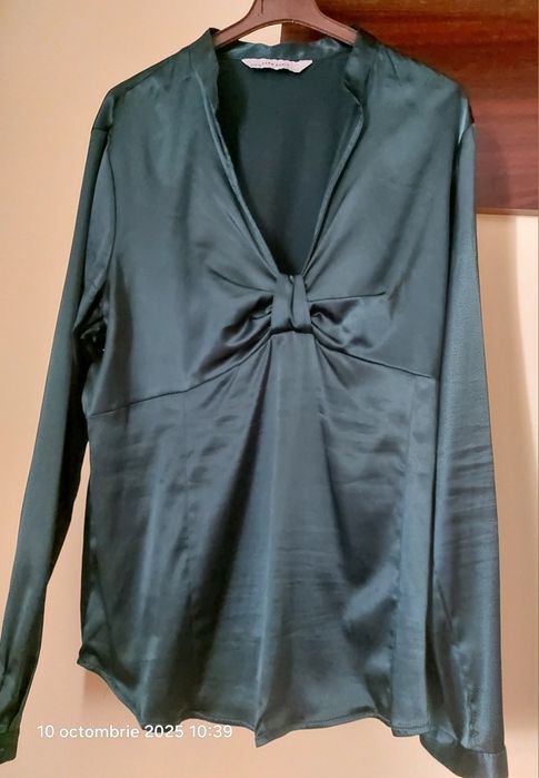 Vând bluza Zara.