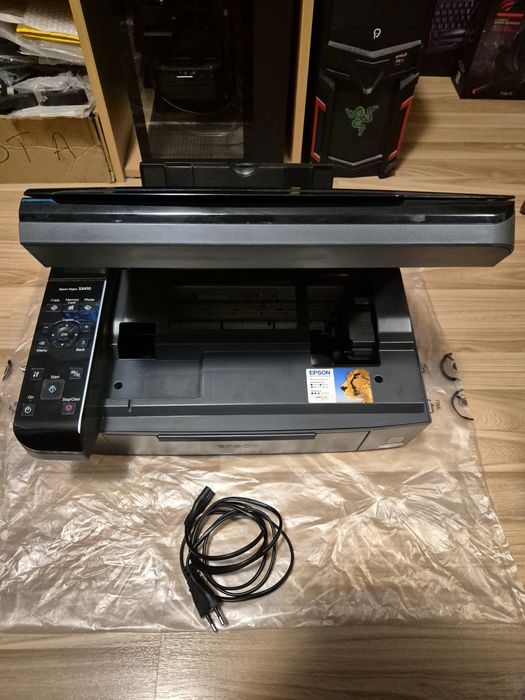 Vând imprimantă multifuncțională, Epson Stylus SX410.