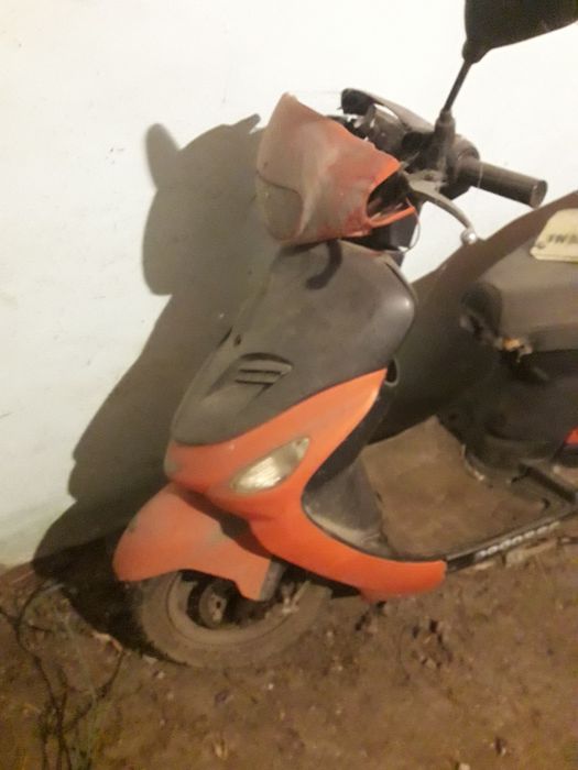 Scuter în patru timpi