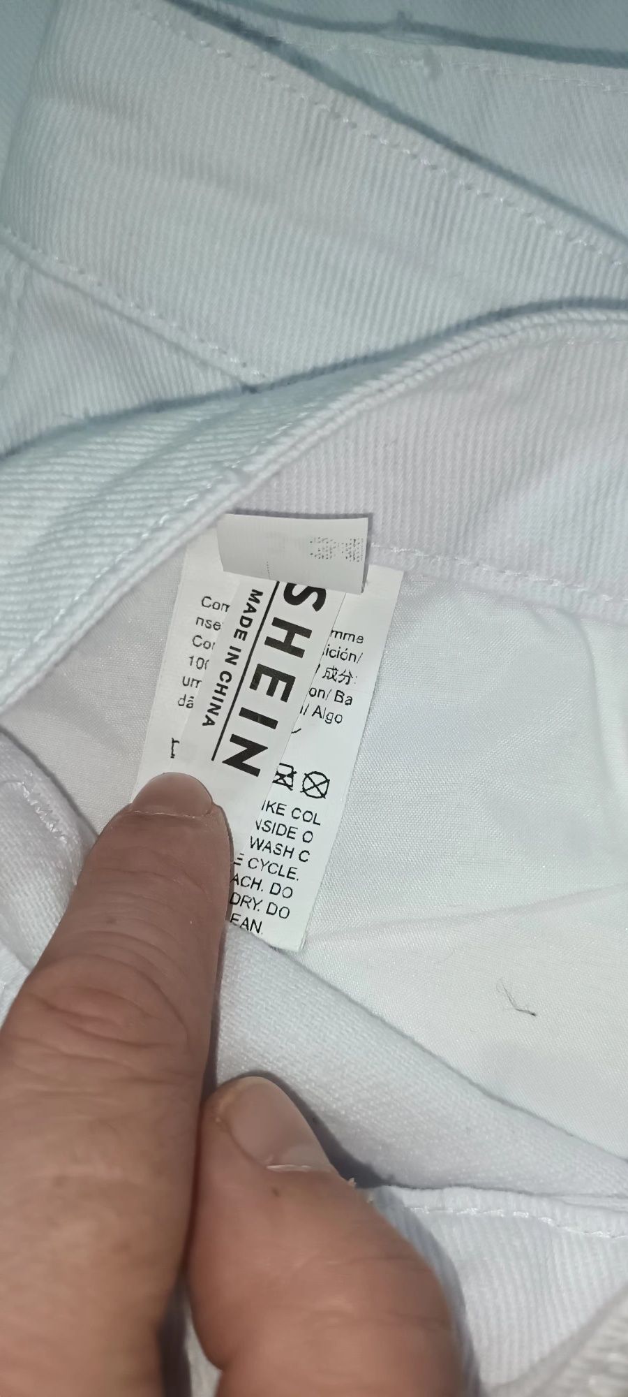 Se vinde pantaloni de blugi SHEIN nr 34