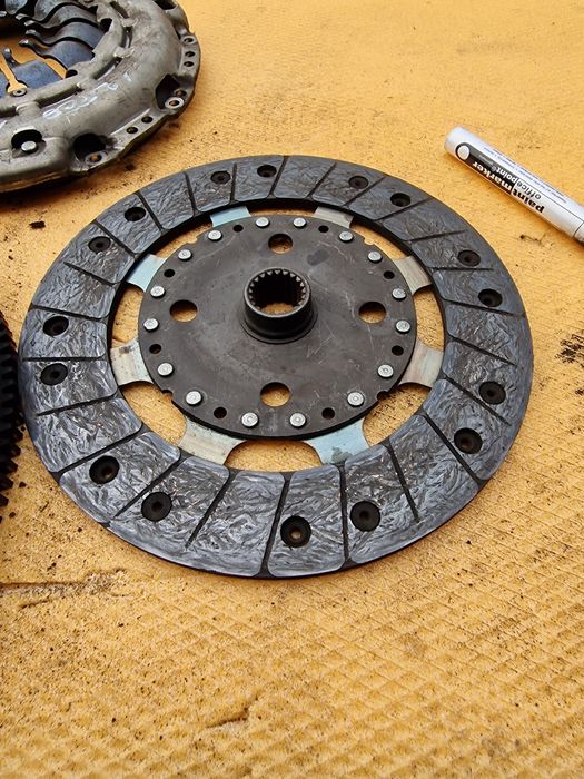 Kit ambreaiaj volanta masa dubla 1.2 tce H5FF408 Renault megane 4
