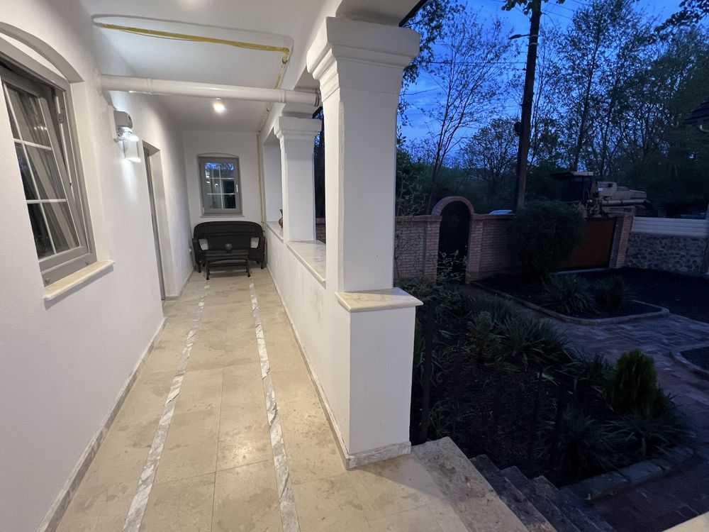 Vand superba casa in Bacia , teren 2000 mp