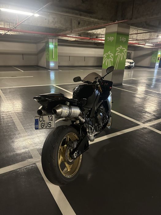 Yamaha R1 RN22 BIG BANG