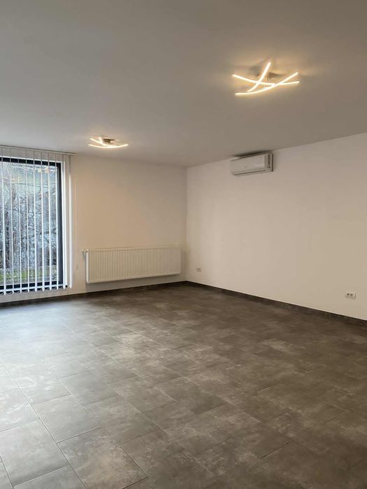 Închiriez spațiu comercial ultracentral în Sebes