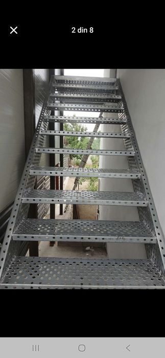 Scarii metalice zincate 391×189