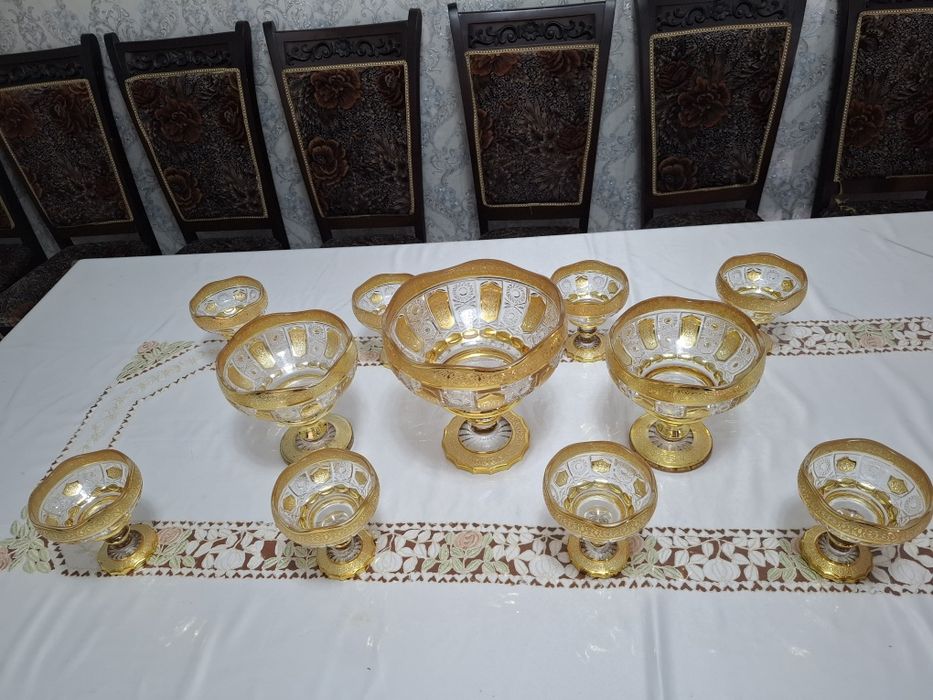 Вазалар Хаммаси сотилади шу туриши