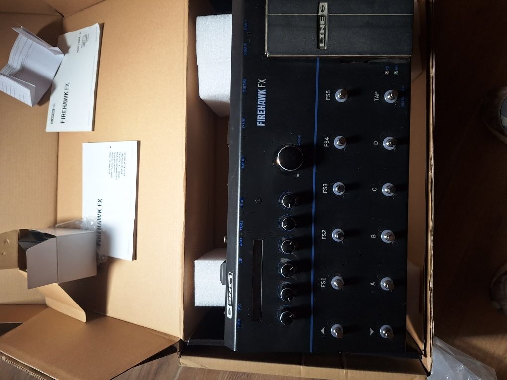 Процесор за китара Line 6 Firehawk FX