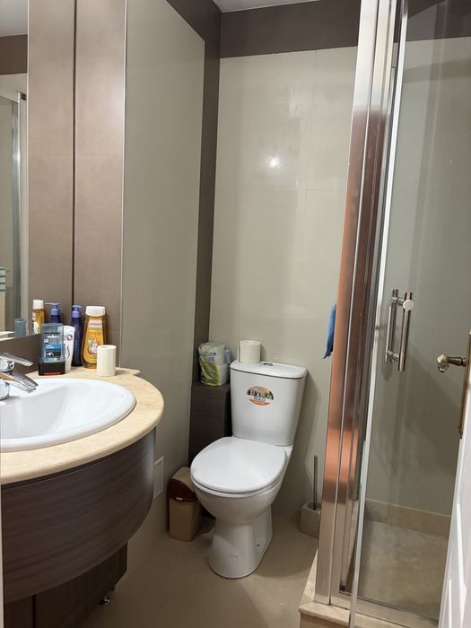 Vand apartament 3 camere et 1 Scriitorilor