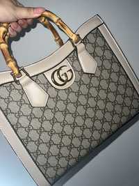 Дамска чанта Gucci бежова