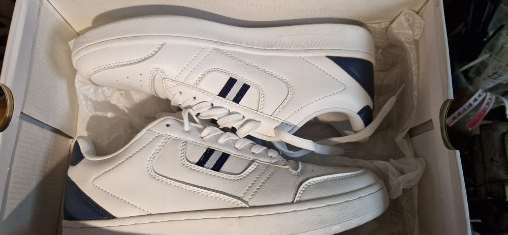 Adidași albi VTY piele Noi nr.42