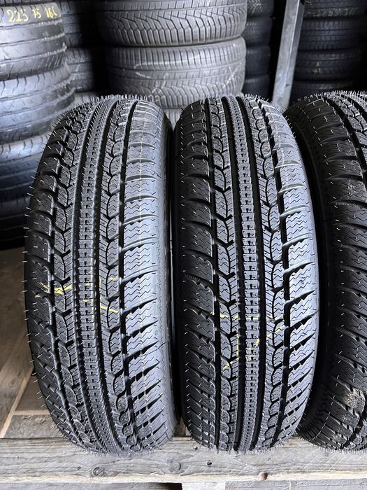 4 anvelope iarna NOI 185/70/14 , Kleber !